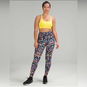 Lululemon Base Pace High-Rise Tight 27" *Brushed Nulux
Flowerscope Black Multi